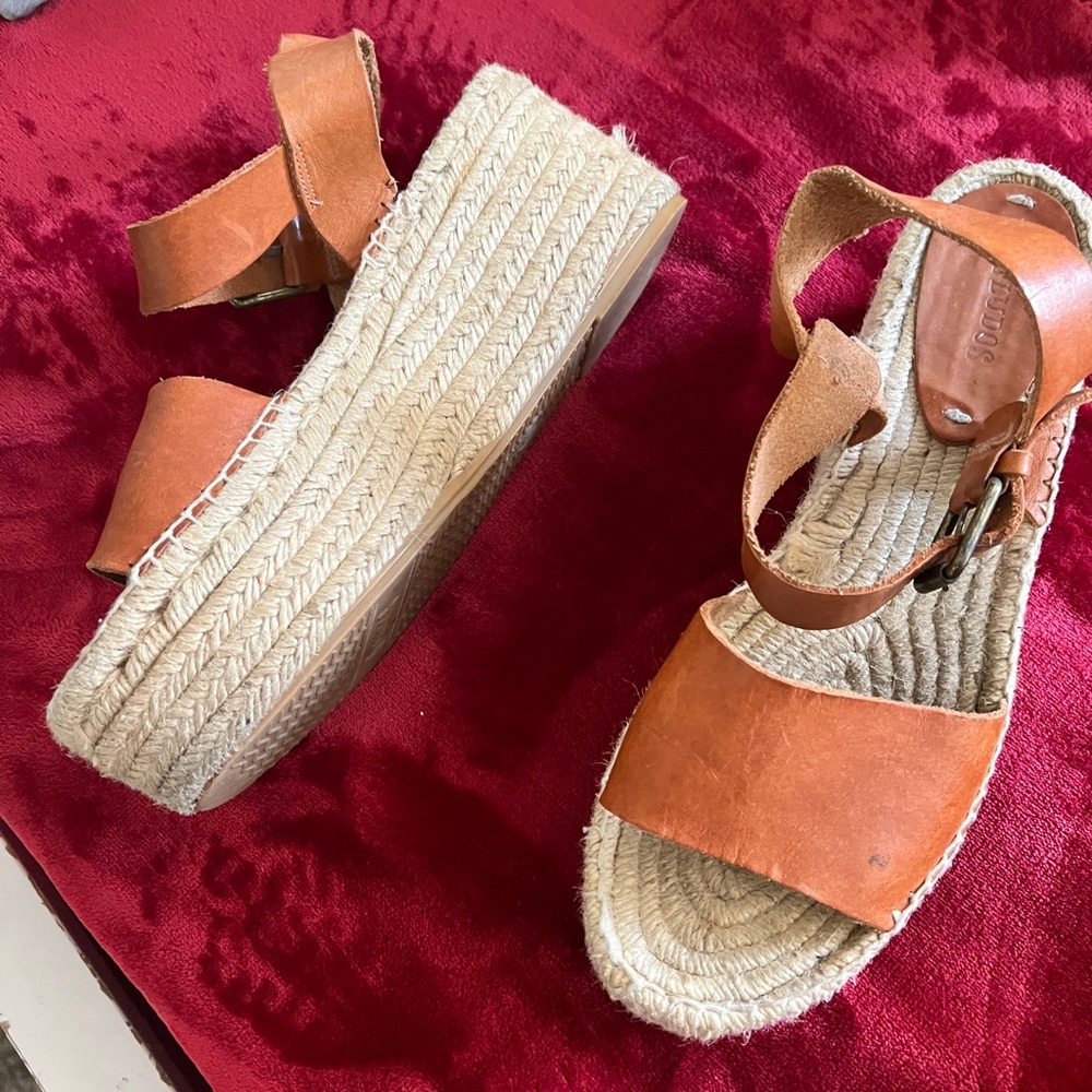 Soludos brown strap woven flatforms size10